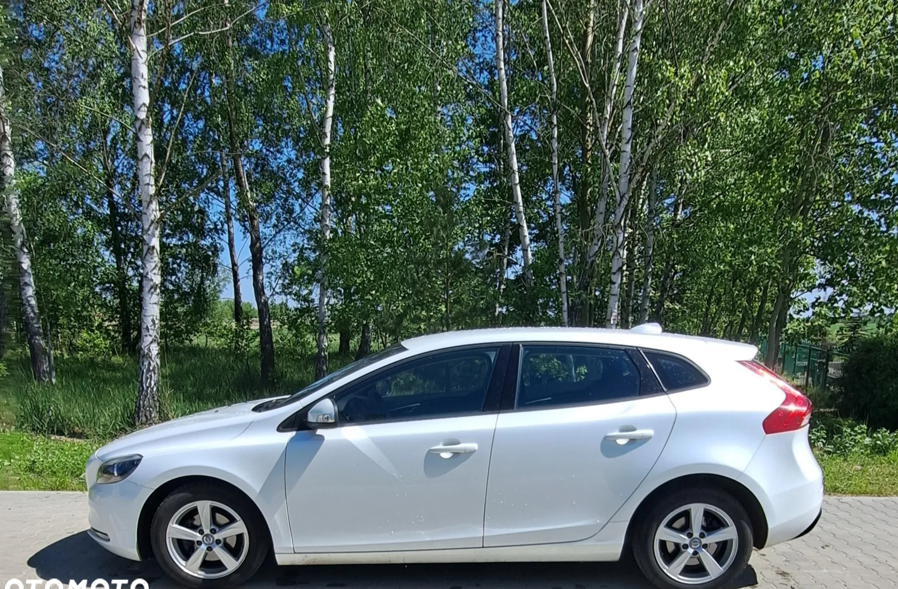 Volvo V40 cena 39800 przebieg: 260000, rok produkcji 2014 z Wyszków małe 154